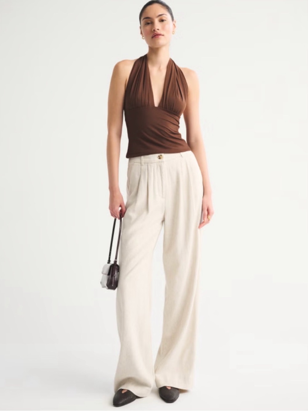 Abercrombie & Fitch Women's
Linen-Blend Tailored Wide Leg Pant
In RED